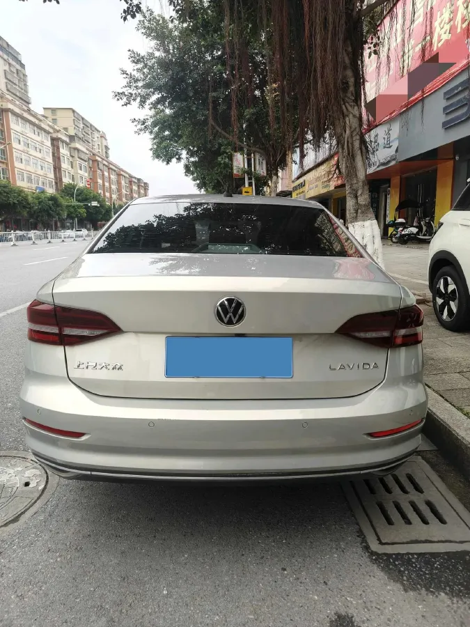 2022 Bestune B70 2.0T 224HP L4 6AT,autocango,china used car exporter,china ev exporter,chinese used car exporter,chinese used ev exporter