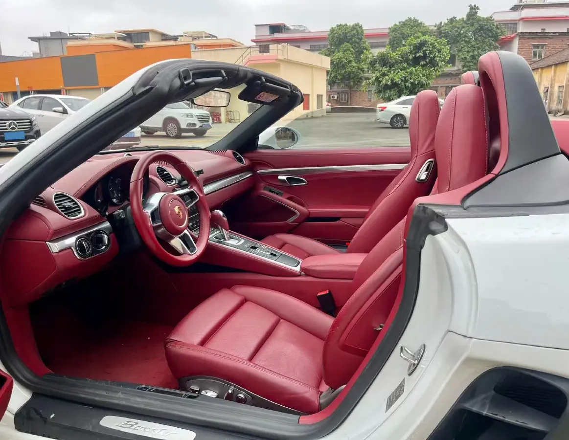 2023 Porsche 718 2.0T 250HP H4 7DCT,autocango,china used car exporter,china ev exporter,chinese used car exporter,chinese used ev exporter