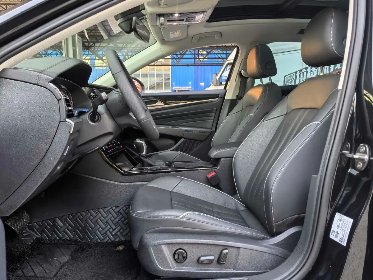 2022 Skoda Kodiak GT 2.0T 186HP L4 7DCT,autocango,china used car exporter,china ev exporter,chinese used car exporter,chinese used ev exporter