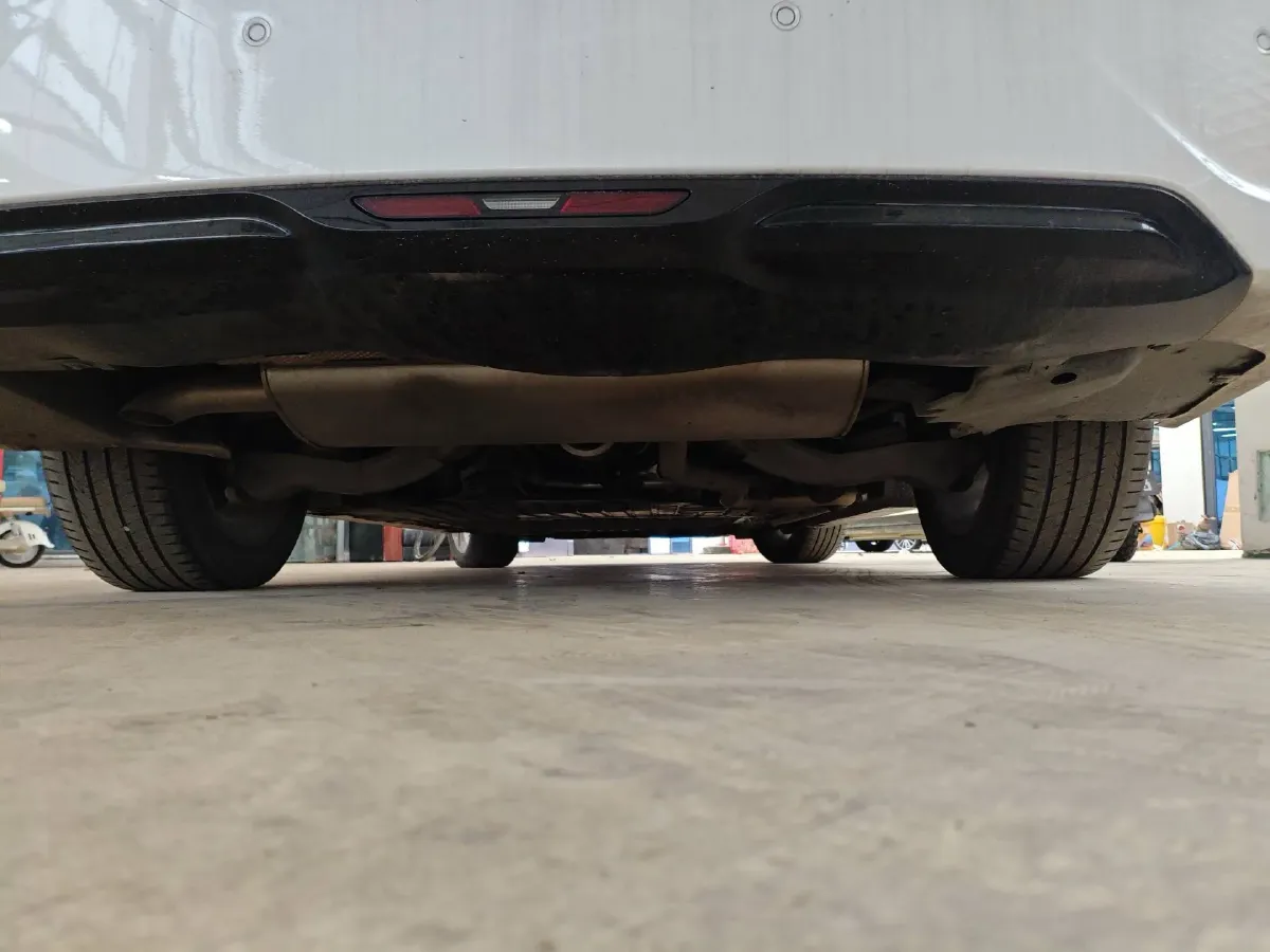 2022 Voyah Dream 1.5T 136HP L4 PHEV 25.57KWH,autocango,china used car exporter,china ev exporter,chinese used car exporter,chinese used ev exporter