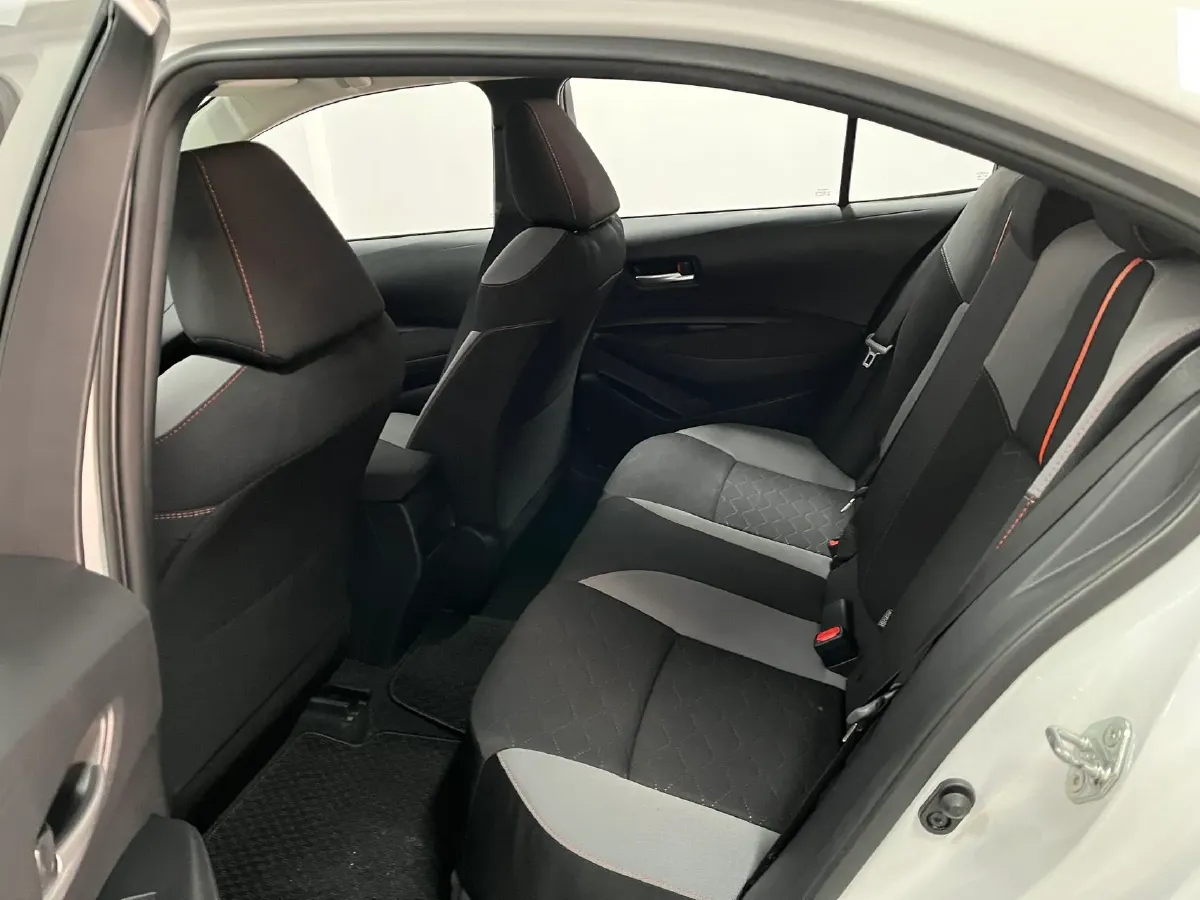 2021 Toyota Corolla 1.2T 116HP L4 CVT,autocango,china used car exporter,china ev exporter,chinese used car exporter,chinese used ev exporter