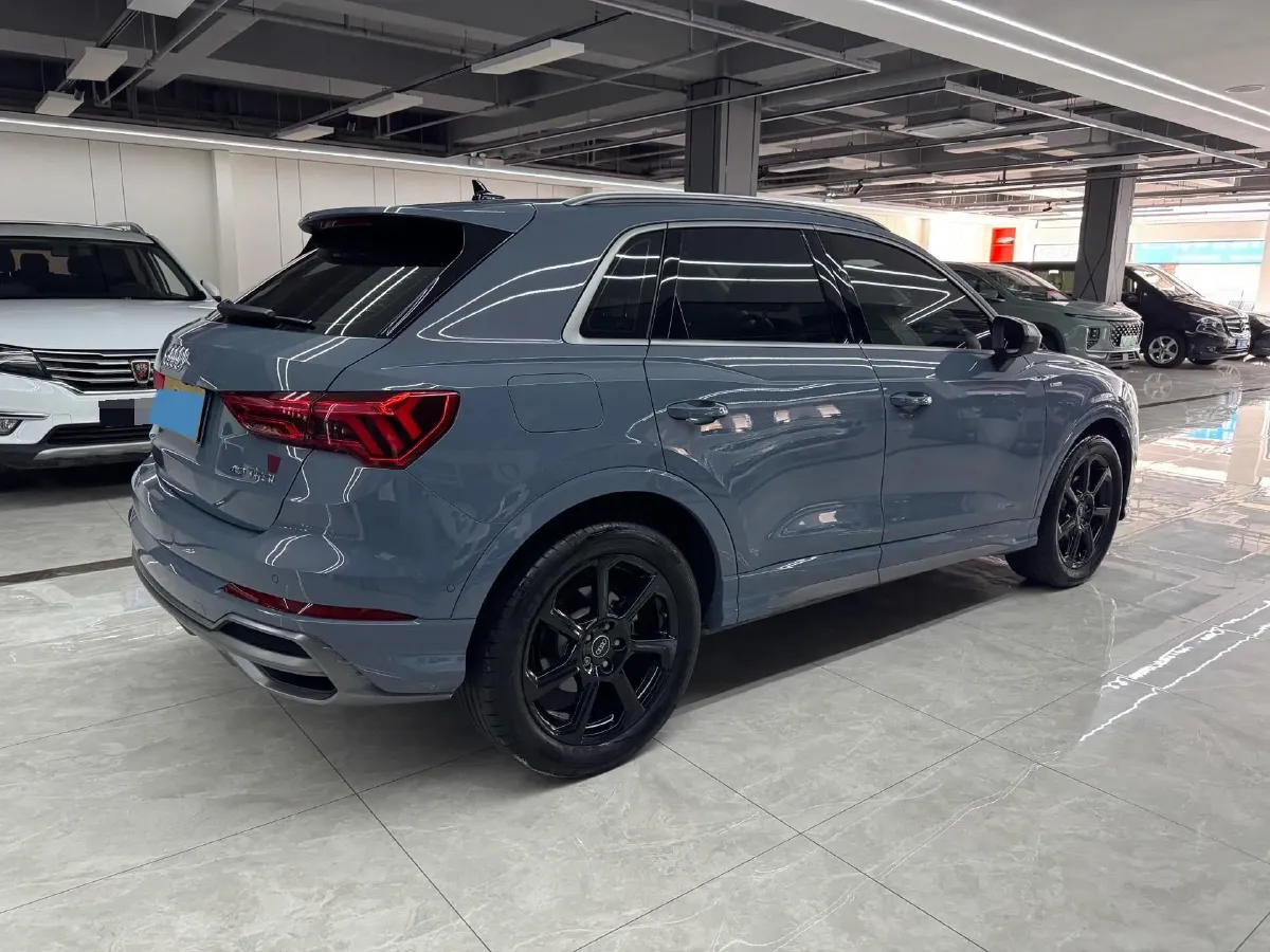 2023 Audi Q3 2.0T 186HP L4 7DCT,autocango,china used car exporter,china ev exporter,chinese used car exporter,chinese used ev exporter
