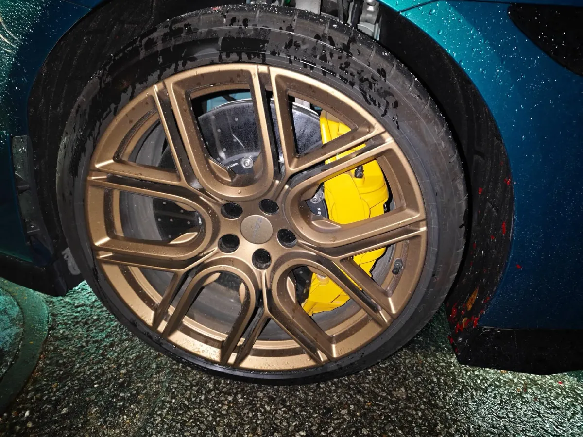 2025 MI SU7 Ultra BEV 93.7KWH,autocango,china used car exporter,china ev exporter,chinese used car exporter,chinese used ev exporter