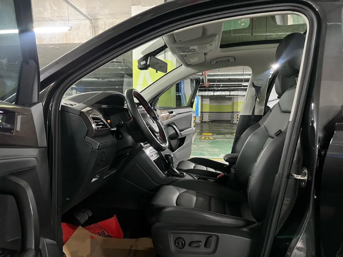 2022 Volkswagen Tharu 1.4T 150HP L4 7DCT,autocango,china used car exporter,china ev exporter,chinese used car exporter,chinese used ev exporter