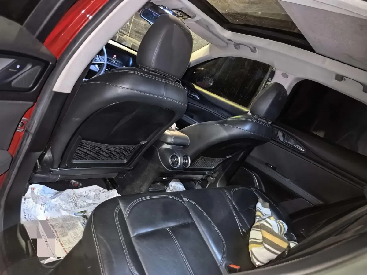 2017 Jaguar XE 2.0T 240HP L4 8AT,autocango,china used car exporter,china ev exporter,chinese used car exporter,chinese used ev exporter