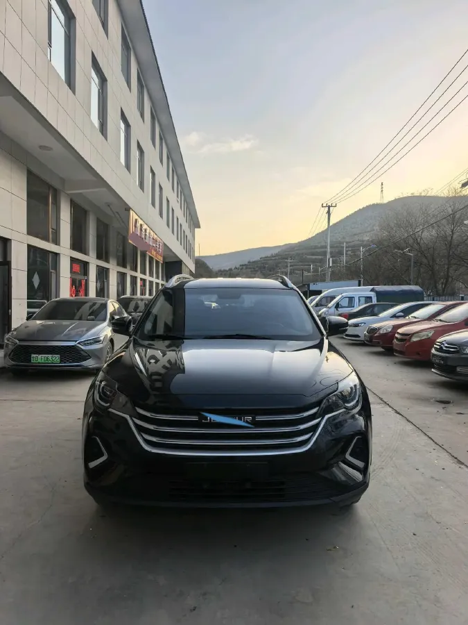 2021 Jetour X70M 1.5T 156HP L4 6DCT,autocango,china used car exporter,china ev exporter,chinese used car exporter,chinese used ev exporter