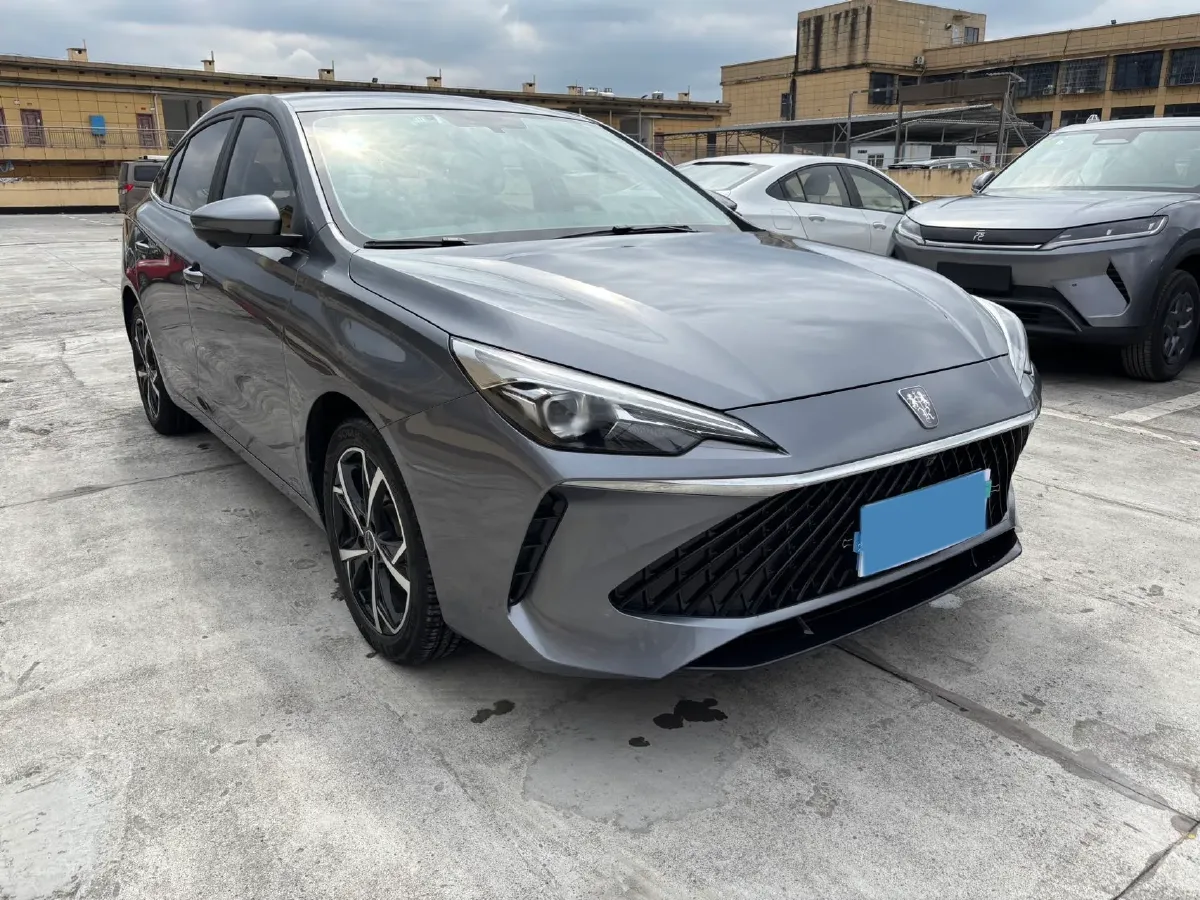 2023 Roewe i5 1.5L 129HP L4 CVT,autocango,china used car exporter,china ev exporter,chinese used car exporter,chinese used ev exporter