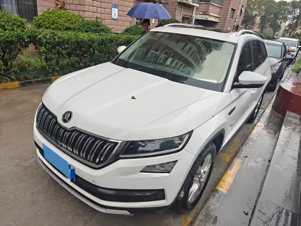 2018 Skoda Kodiak 2.0T 186HP L4 7DCT,autocango,china used car exporter,china ev exporter,chinese used car exporter,chinese used ev exporter