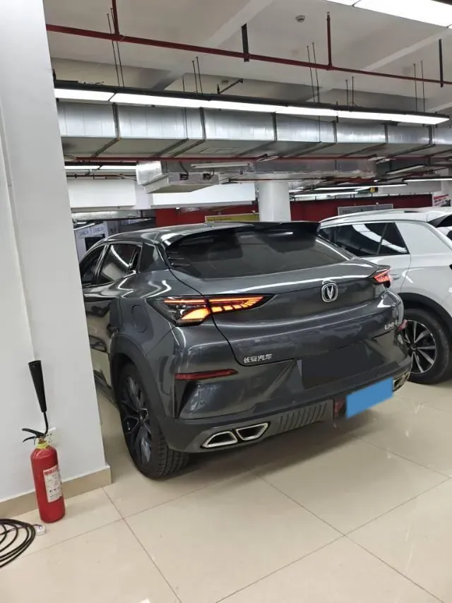 2022 ChangAn UNI-T 1.5T 188HP L4 7DCT,autocango,china used car exporter,china ev exporter,chinese used car exporter,chinese used ev exporter