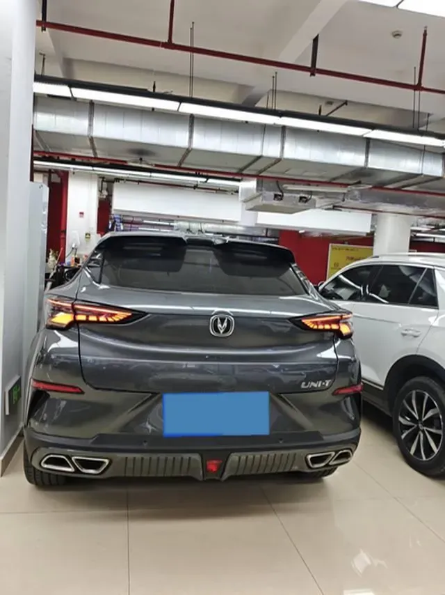 2022 ChangAn UNI-T 1.5T 188HP L4 7DCT,autocango,china used car exporter,china ev exporter,chinese used car exporter,chinese used ev exporter