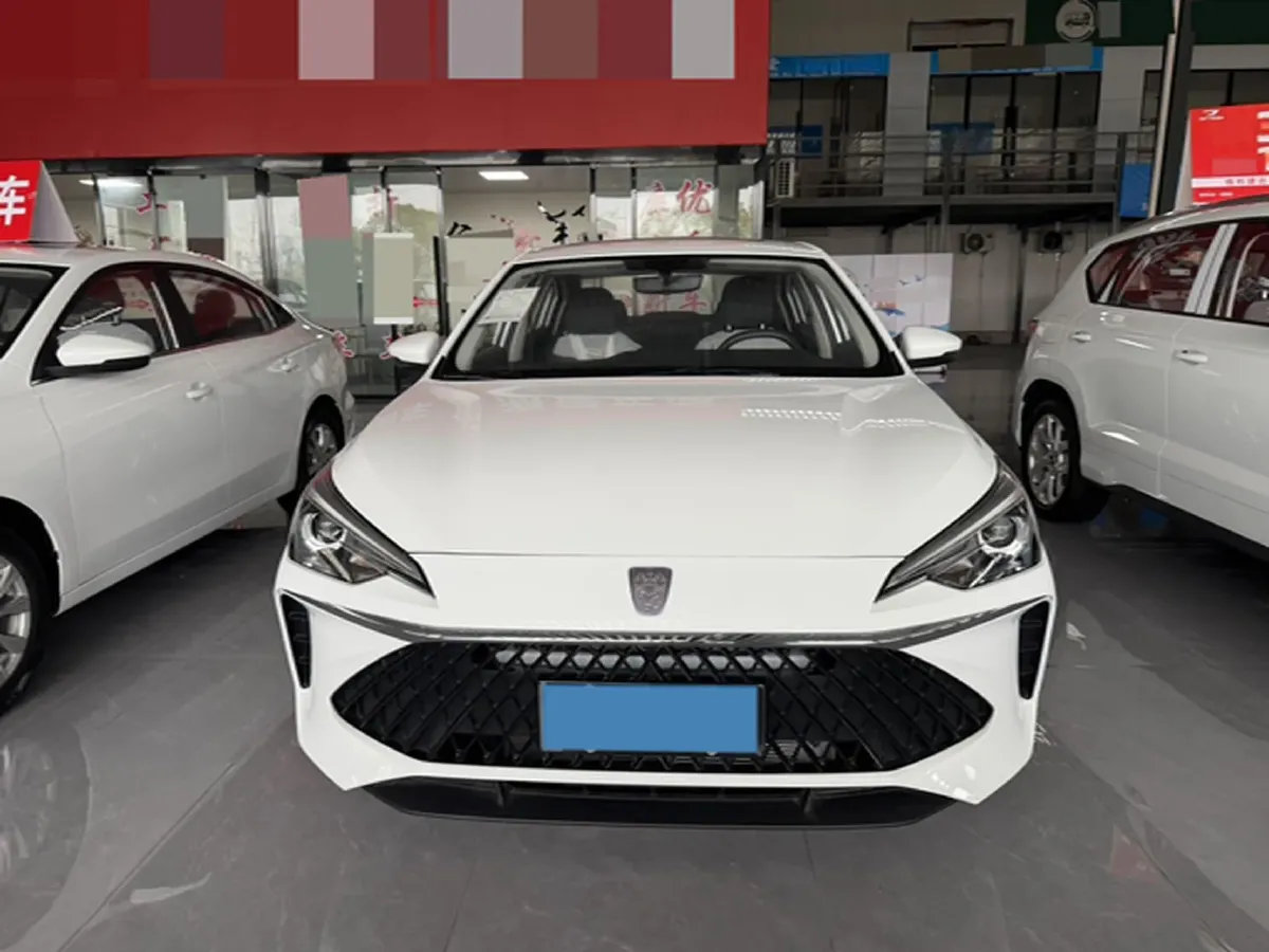 2023 Roewe i5 1.5L 129HP L4 CVT,autocango,china used car exporter,china ev exporter,chinese used car exporter,chinese used ev exporter