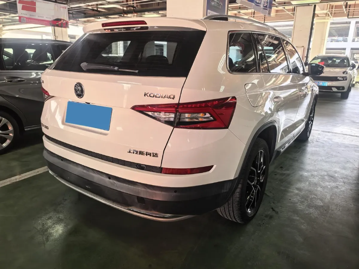 2018 Skoda Kodiak 2.0T 186HP L4 7DCT,autocango,china used car exporter,china ev exporter,chinese used car exporter,chinese used ev exporter