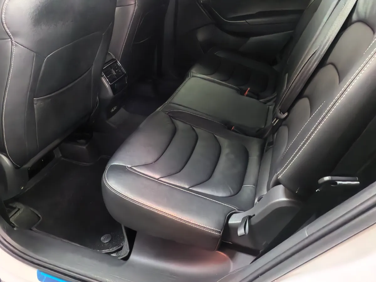 2018 Skoda Kodiak 2.0T 186HP L4 7DCT,autocango,china used car exporter,china ev exporter,chinese used car exporter,chinese used ev exporter