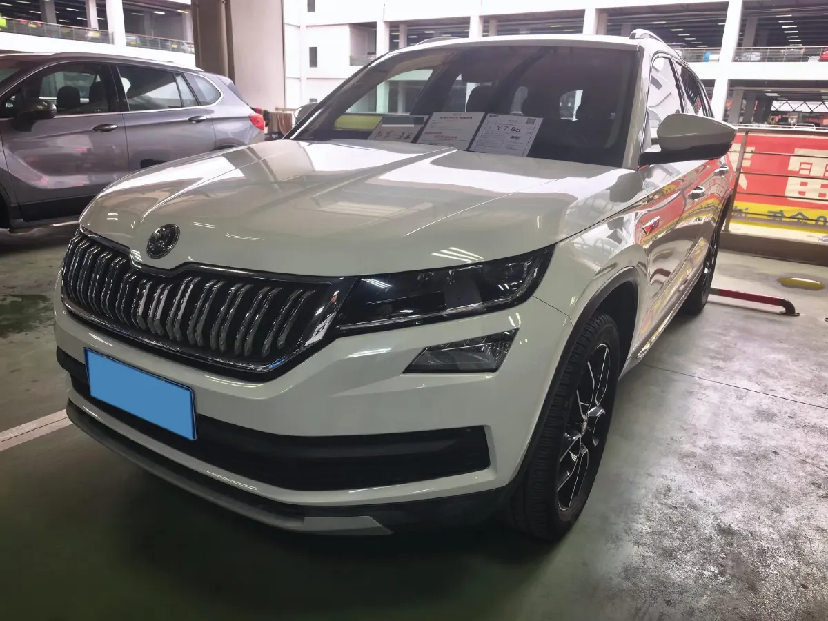2018 Skoda Kodiak 2.0T 186HP L4 7DCT,autocango,china used car exporter,china ev exporter,chinese used car exporter,chinese used ev exporter