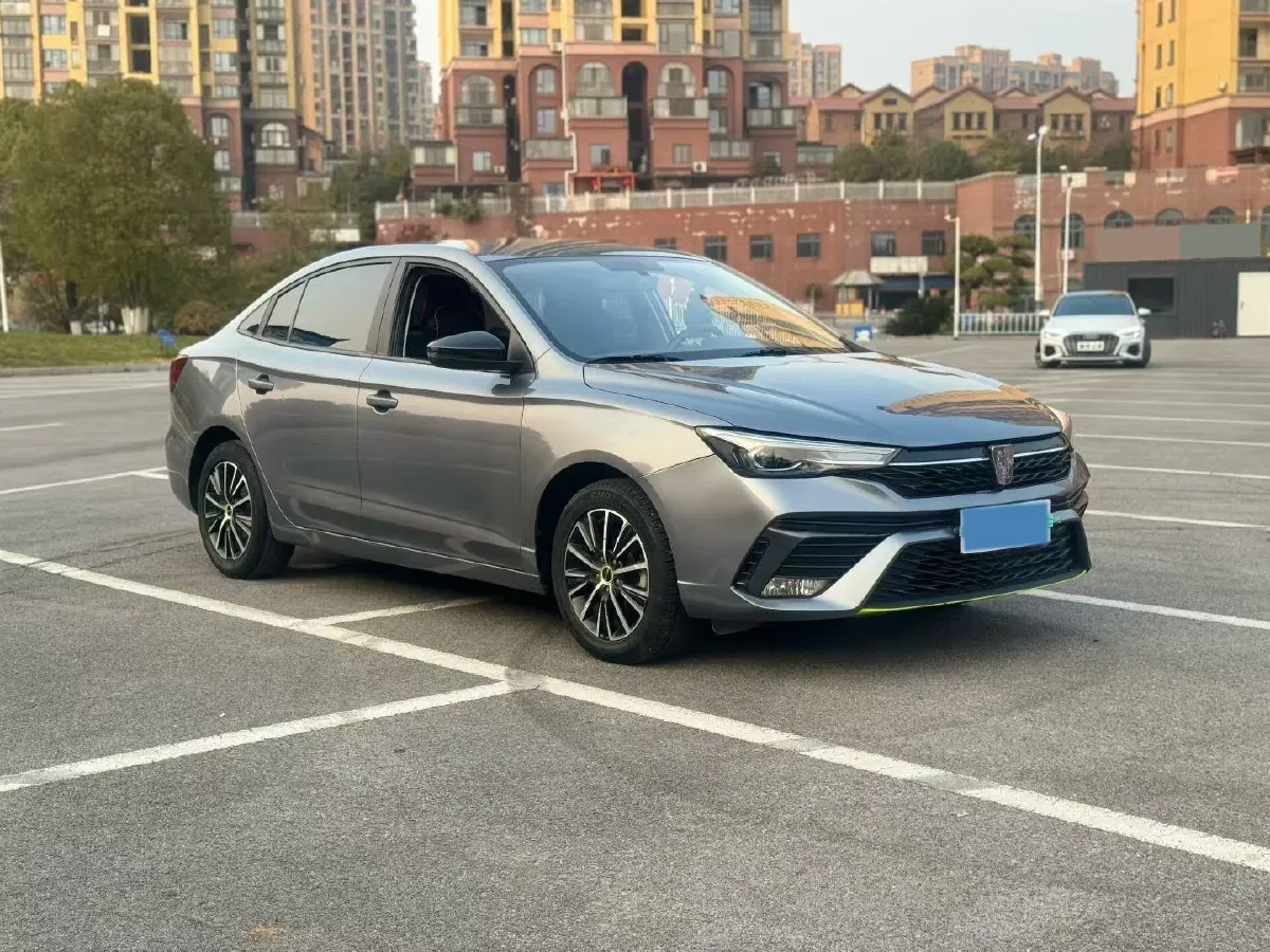 2021 Roewe i5 1.5L 120HP L4 5MT,autocango,china used car exporter,china ev exporter,chinese used car exporter,chinese used ev exporter