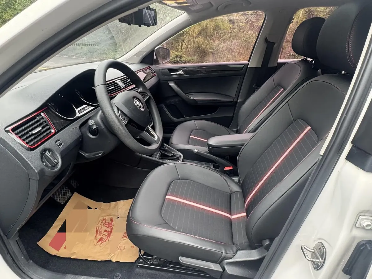 2020 Skoda Rapid Spaceback 1.5L 112HP L4 6AT,autocango,china used car exporter,china ev exporter,chinese used car exporter,chinese used ev exporter