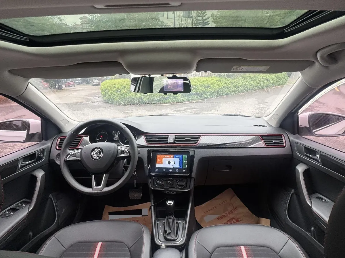 2020 Skoda Rapid Spaceback 1.5L 112HP L4 6AT,autocango,china used car exporter,china ev exporter,chinese used car exporter,chinese used ev exporter