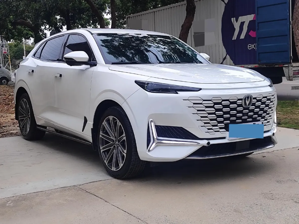 2021 ChangAn UNI-K 2.0T 233HP L4 8AT,autocango,china used car exporter,china ev exporter,chinese used car exporter,chinese used ev exporter