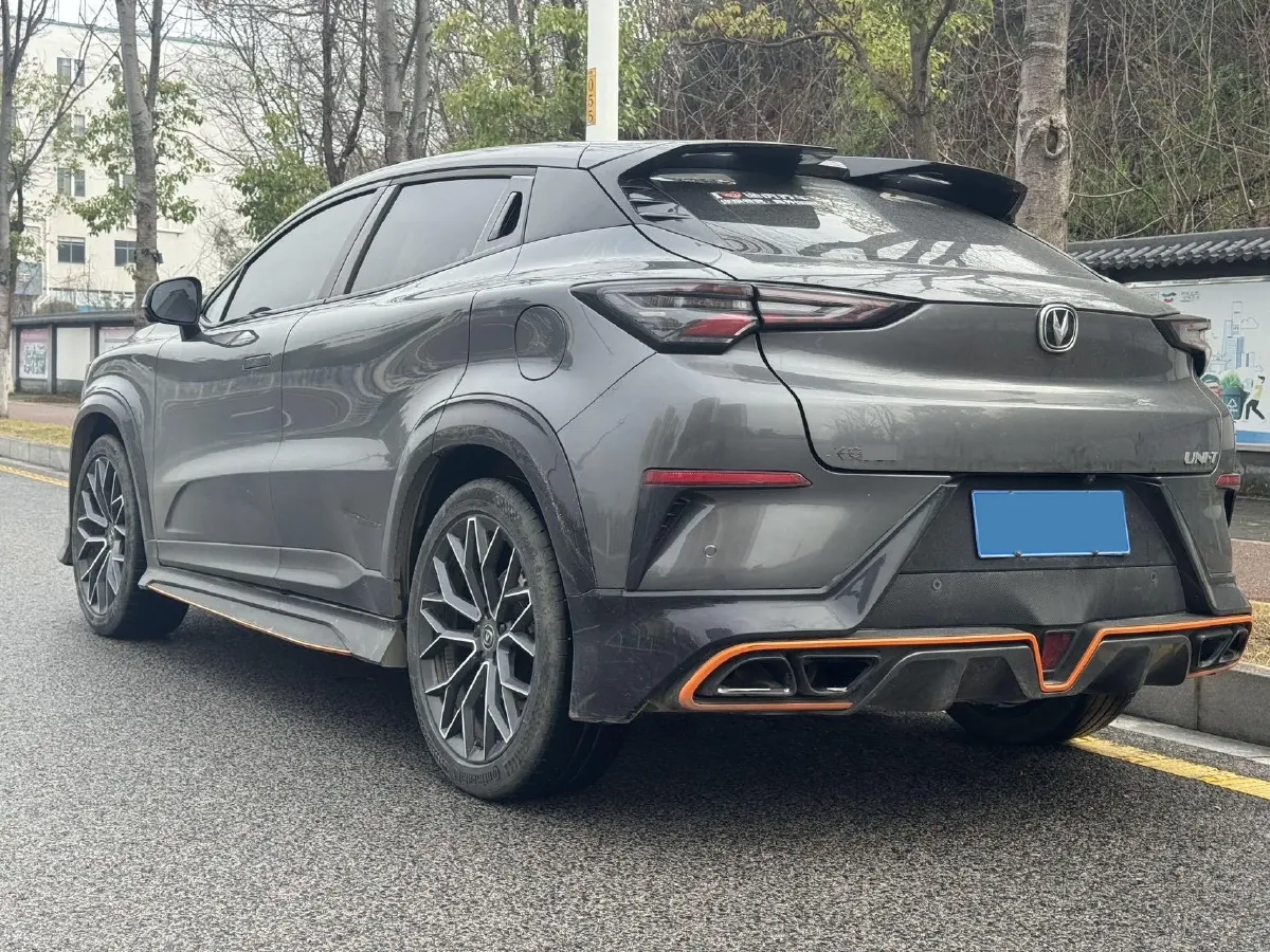 2022 ChangAn UNI-T 1.5T 188HP L4 7DCT,autocango,china used car exporter,china ev exporter,chinese used car exporter,chinese used ev exporter