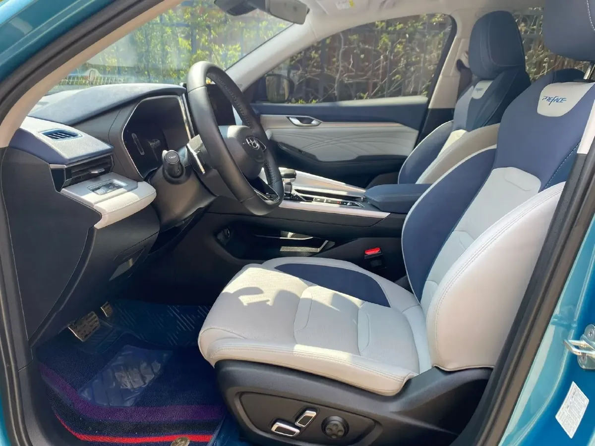 2021 Geely Preface 2.0T 190HP L4 7DCT,autocango,china used car exporter,china ev exporter,chinese used car exporter,chinese used ev exporter