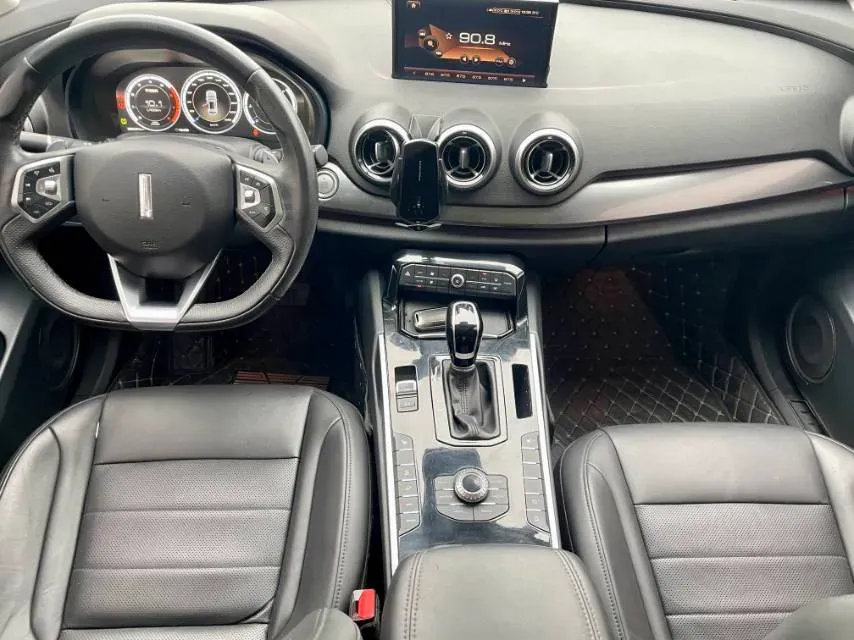 2017 WEY VV7 2.0T 234HP L4 7DCT,autocango,china used car exporter,china ev exporter,chinese used car exporter,chinese used ev exporter