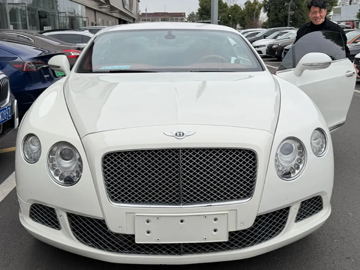 2014 Bentley Continental 6.0T 626HP W12 8AT,autocango,china used car exporter,china ev exporter,chinese used car exporter,chinese used ev exporter