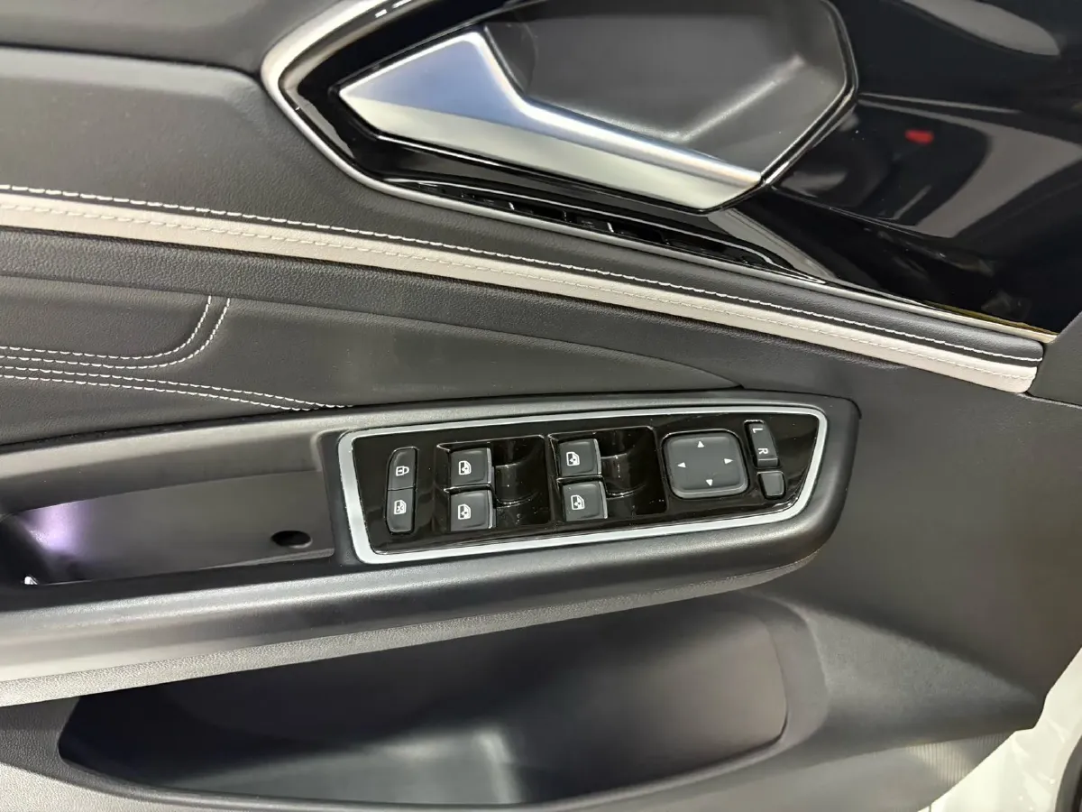 2025 Jetta VS5 1.4T 150HP L4 6AT,autocango,china used car exporter,china ev exporter,chinese used car exporter,chinese used ev exporter