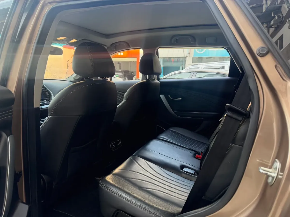 2018 SWM X7 1.5T 156HP L4 6AT,autocango,china used car exporter,china ev exporter,chinese used car exporter,chinese used ev exporter