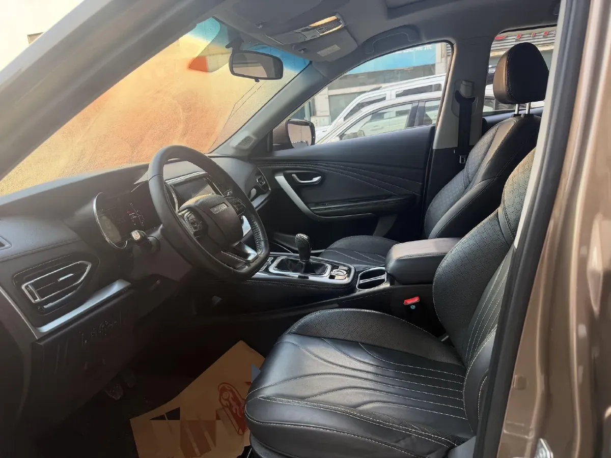 2018 SWM X7 1.5T 156HP L4 6AT,autocango,china used car exporter,china ev exporter,chinese used car exporter,chinese used ev exporter