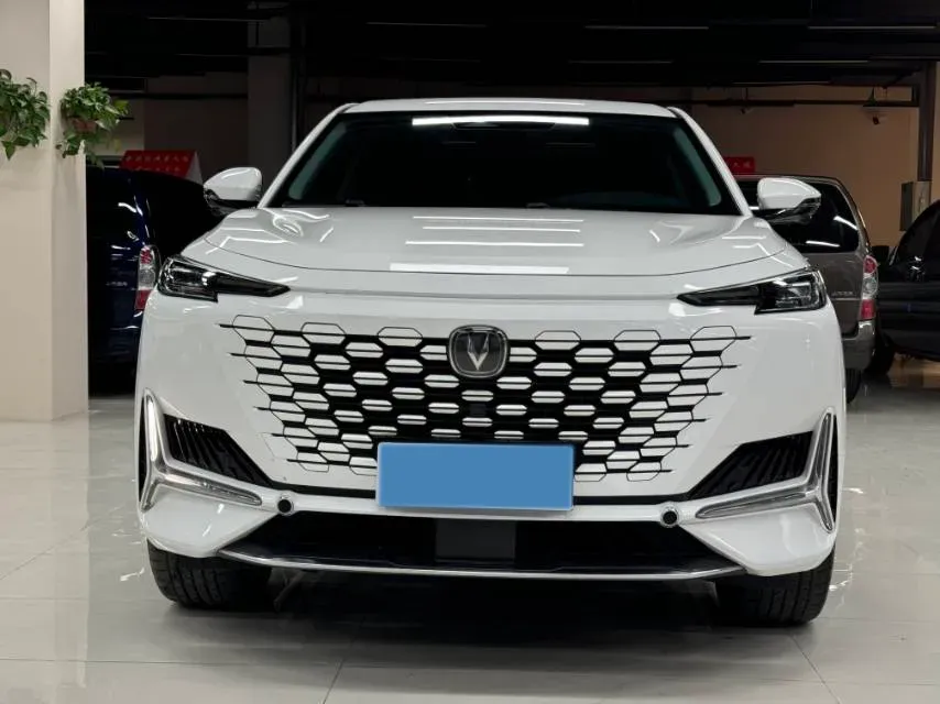 2021 ChangAn UNI-K 2.0T 233HP L4 8AT,autocango,china used car exporter,china ev exporter,chinese used car exporter,chinese used ev exporter