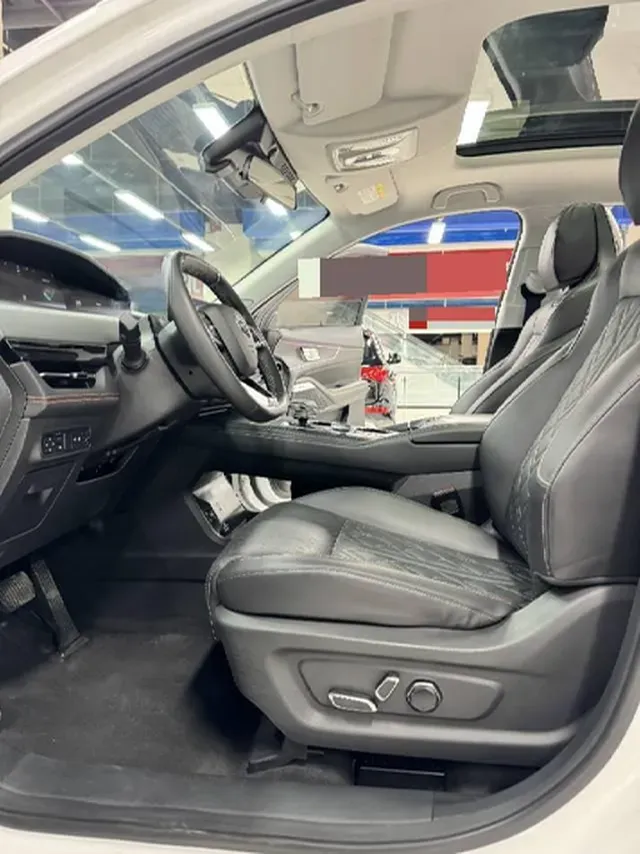 2021 ChangAn UNI-K 2.0T 233HP L4 8AT,autocango,china used car exporter,china ev exporter,chinese used car exporter,chinese used ev exporter