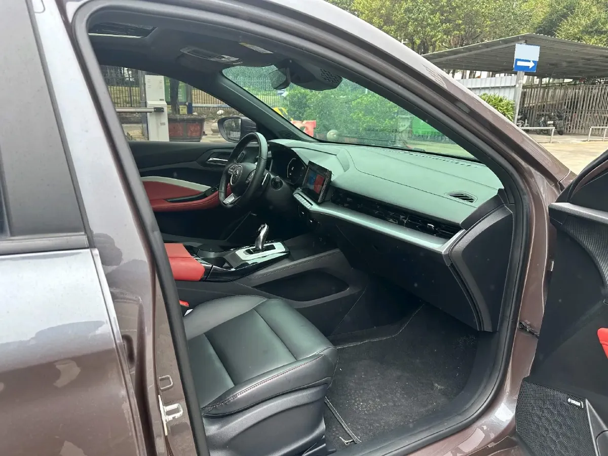 2021 MG 5 1.5T 173HP L4 7DCT,autocango,china used car exporter,china ev exporter,chinese used car exporter,chinese used ev exporter