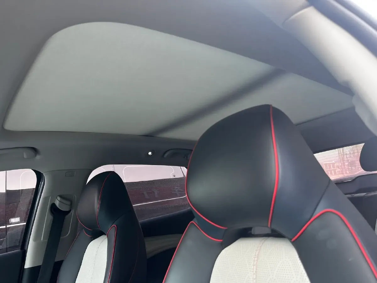 2022 Roewe RX5 MAX 1.5T 181HP L4 6AT,autocango,china used car exporter,china ev exporter,chinese used car exporter,chinese used ev exporter