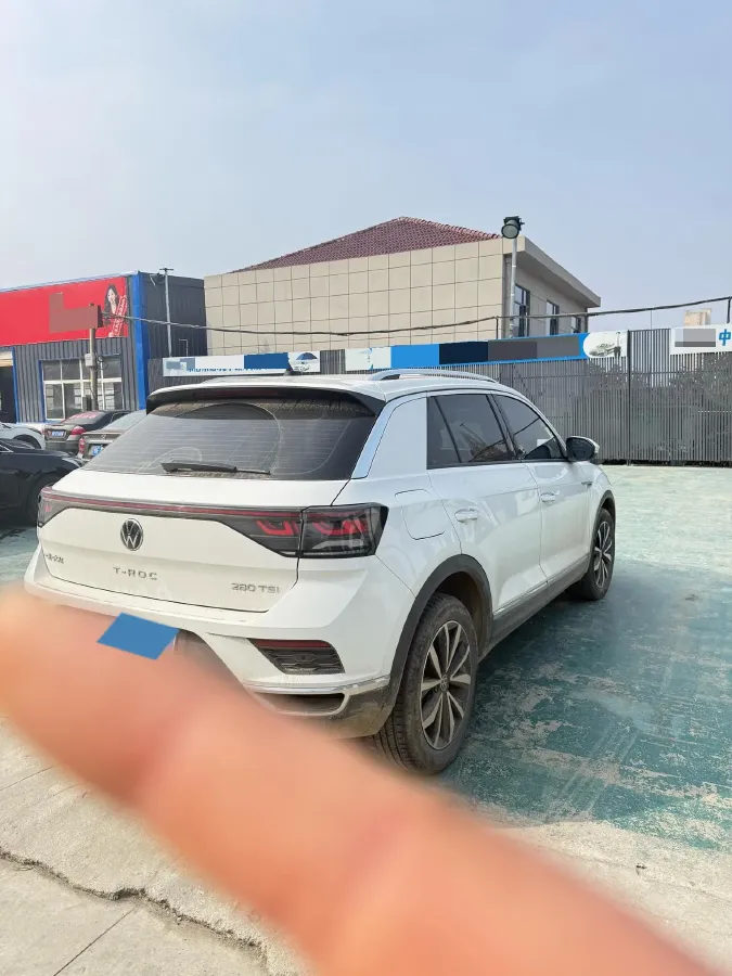 2023 Volkswagen T-Roc 1.4T 150HP L4 7DCT,autocango,china used car exporter,china ev exporter,chinese used car exporter,chinese used ev exporter
