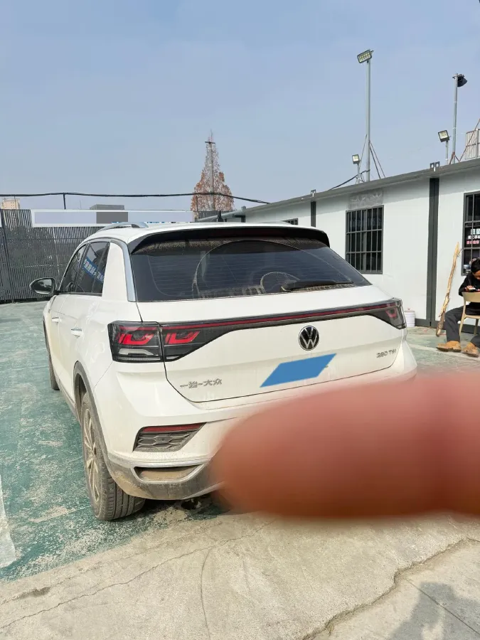 2023 Volkswagen T-Roc 1.4T 150HP L4 7DCT,autocango,china used car exporter,china ev exporter,chinese used car exporter,chinese used ev exporter