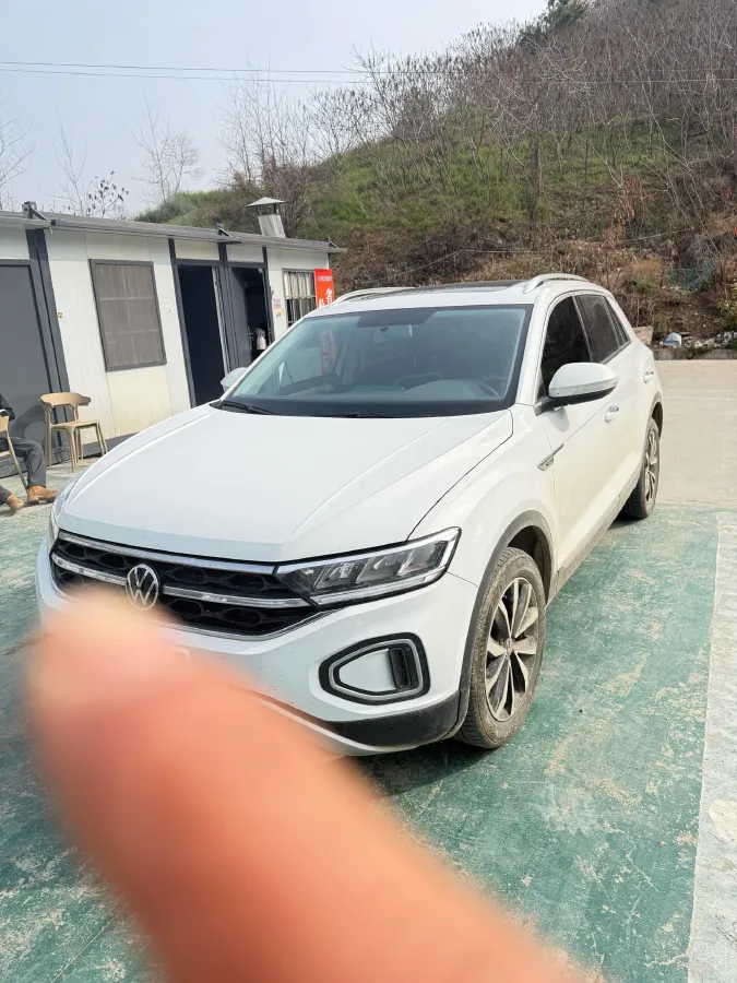 2023 Volkswagen T-Roc 1.4T 150HP L4 7DCT,autocango,china used car exporter,china ev exporter,chinese used car exporter,chinese used ev exporter