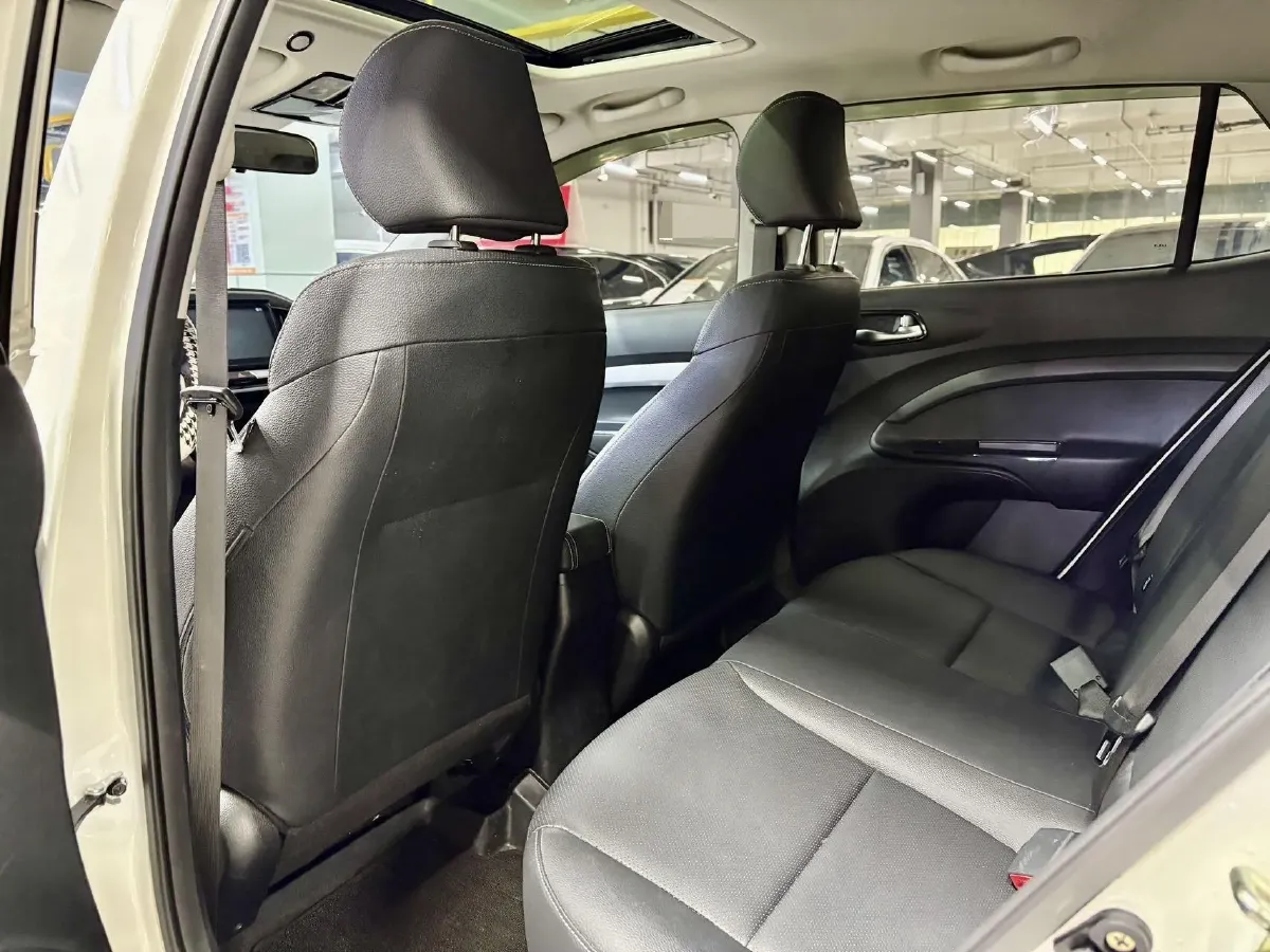 2021 Kia KX1 1.4L 100HP L4 CVT,autocango,china used car exporter,china ev exporter,chinese used car exporter,chinese used ev exporter