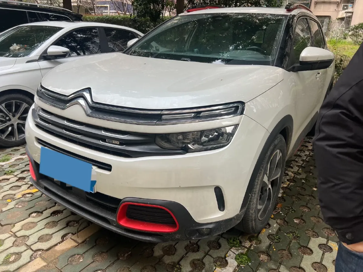 2017 Citroen C5 Aircross 1.8T 204HP L4 6AT,autocango,china used car exporter,china ev exporter,chinese used car exporter,chinese used ev exporter