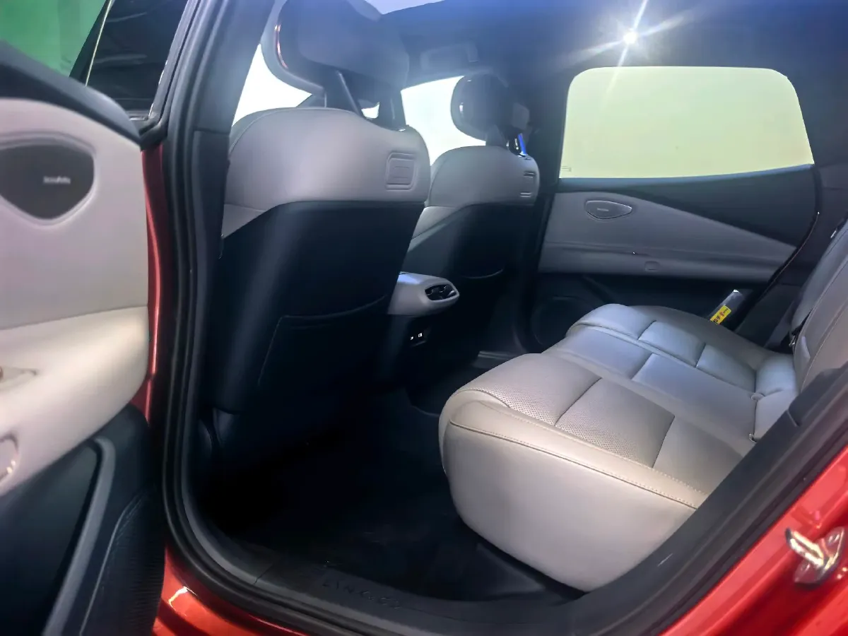 2025 Lexus NX 2.0L 169HP L4 CVT,autocango,china used car exporter,china ev exporter,chinese used car exporter,chinese used ev exporter