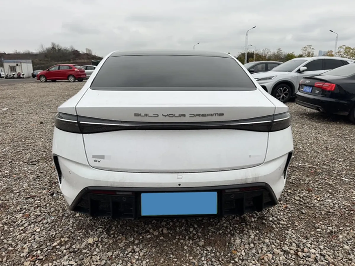 2022 AITO AITO M5 Range Extended 125HP REEV 40KWH,autocango,china used car exporter,china ev exporter,chinese used car exporter,chinese used ev exporter
