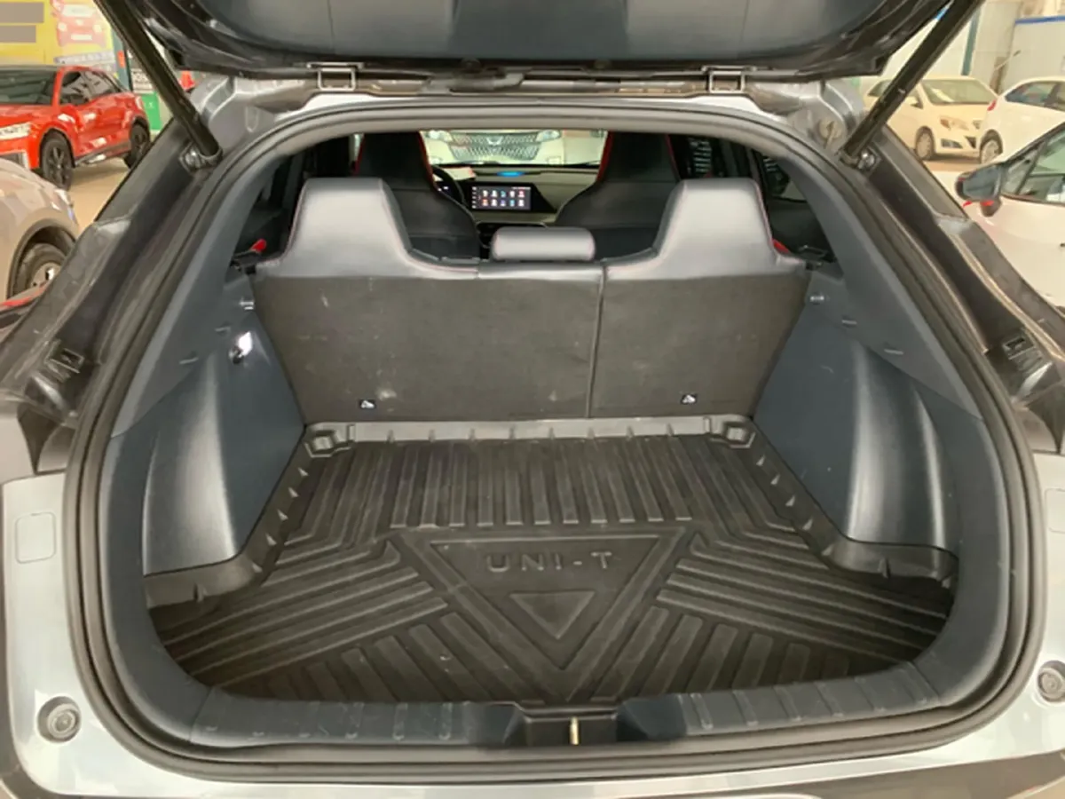 2020 ChangAn UNI-T 1.5T 180HP L4 7DCT,autocango,china used car exporter,china ev exporter,chinese used car exporter,chinese used ev exporter