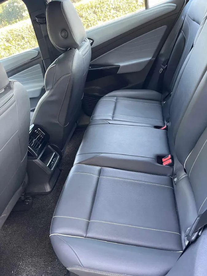 2023 Volkswagen ID.4 X BEV 52.8KWH,autocango,china used car exporter,china ev exporter,chinese used car exporter,chinese used ev exporter