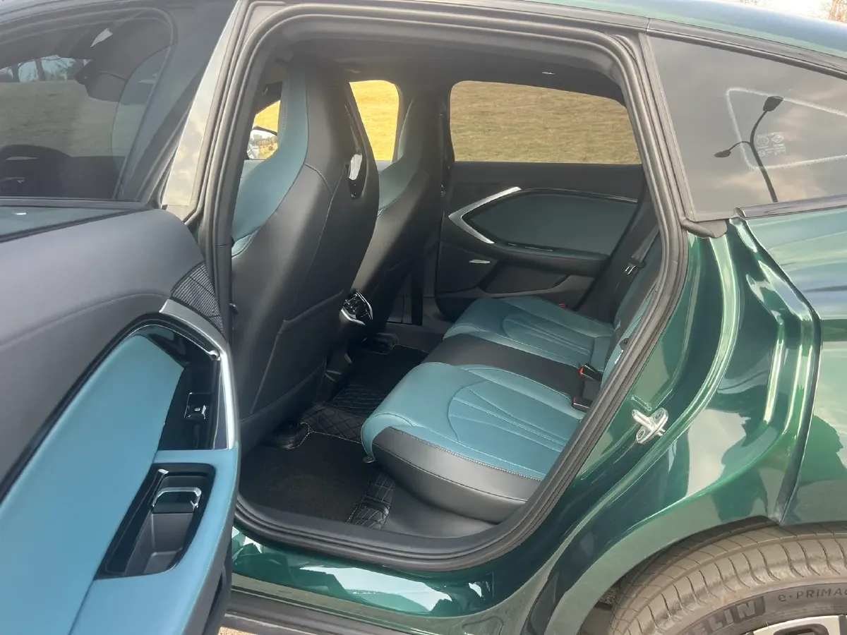 2025 MG 7 1.5T 188HP L4 7DCT,autocango,china used car exporter,china ev exporter,chinese used car exporter,chinese used ev exporter