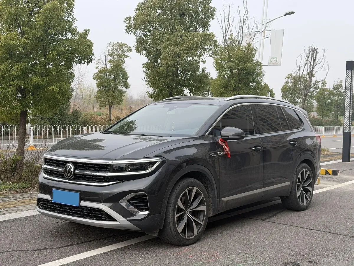2022 Volkswagen Talagon 2.5T 299HP V6 7DCT,autocango,china used car exporter,china ev exporter,chinese used car exporter,chinese used ev exporter