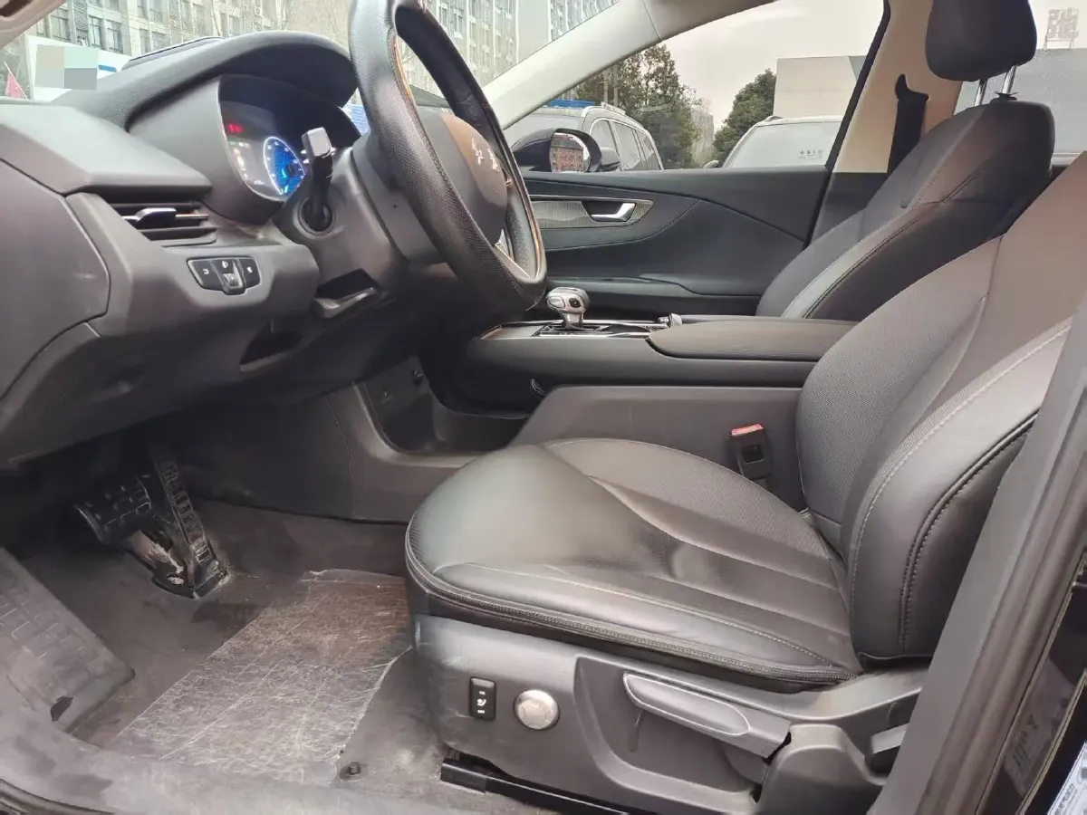 2023 HongQi E-QM5 BEV 54KWH,autocango,china used car exporter,china ev exporter,chinese used car exporter,chinese used ev exporter