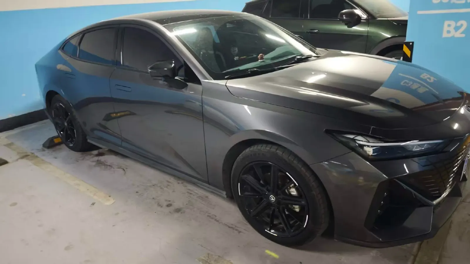 2023 ChangAn UNI-V 1.5T 188HP L4 7DCT,autocango,china used car exporter,china ev exporter,chinese used car exporter,chinese used ev exporter