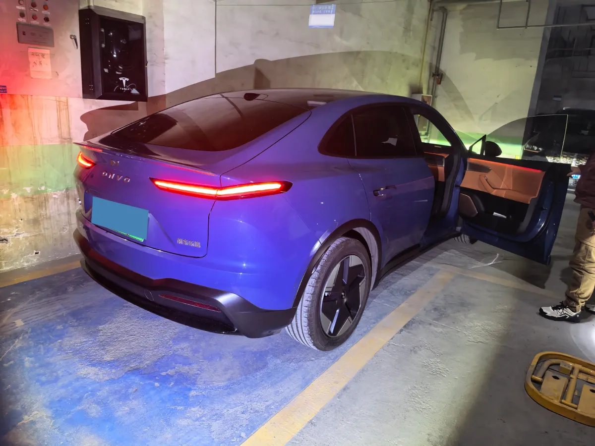 2024 ONVO L60 BEV 60KWH,autocango,china used car exporter,china ev exporter,chinese used car exporter,chinese used ev exporter