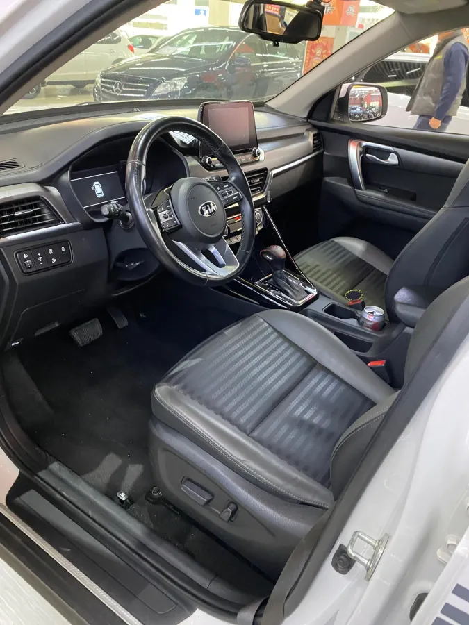 2018 Kia Sportage R 2.0L 160HP L4 6AT,autocango,china used car exporter,china ev exporter,chinese used car exporter,chinese used ev exporter