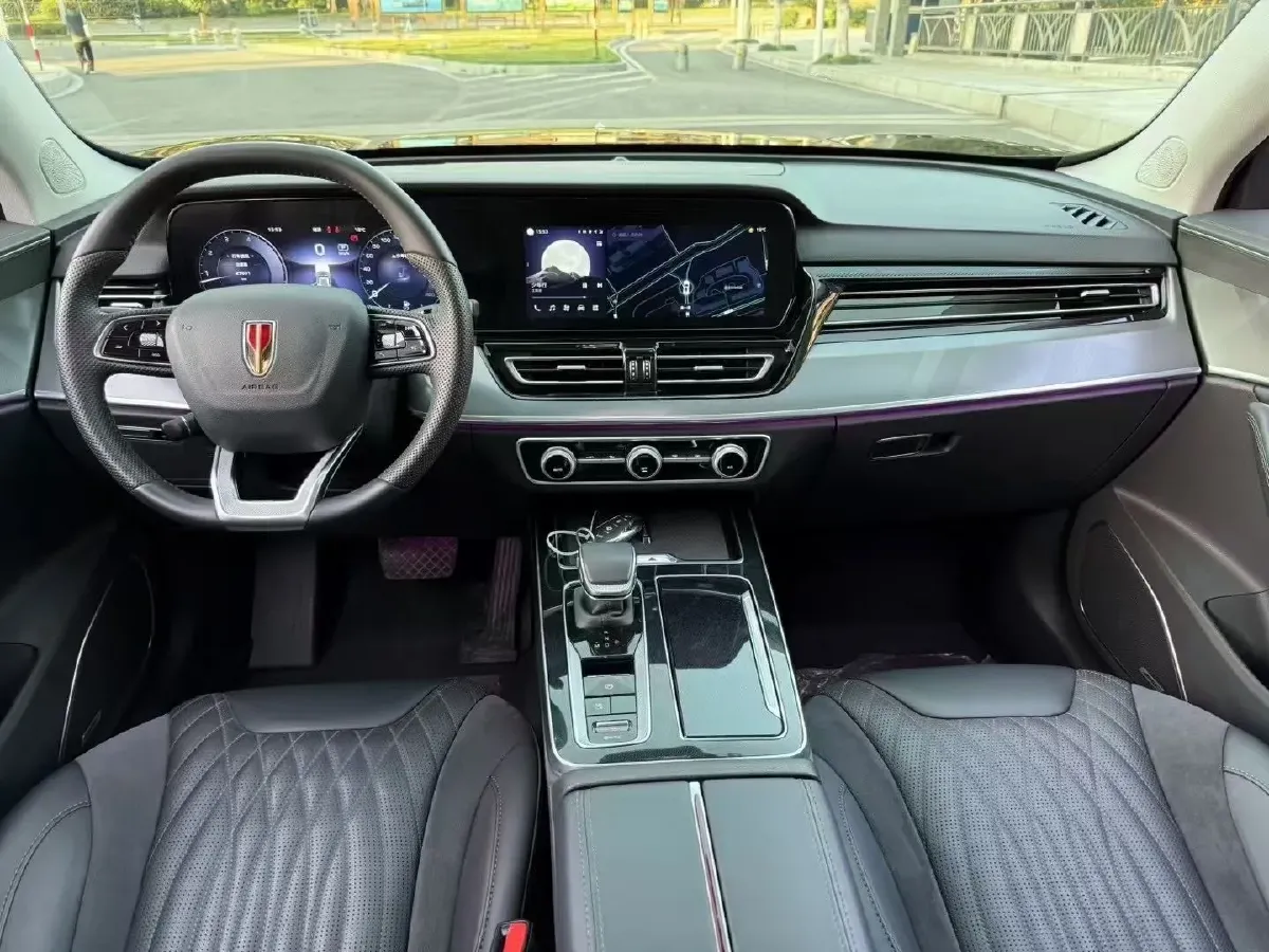 2023 HongQi HS5 2.0T 252HP L4 8AT,autocango,china used car exporter,china ev exporter,chinese used car exporter,chinese used ev exporter