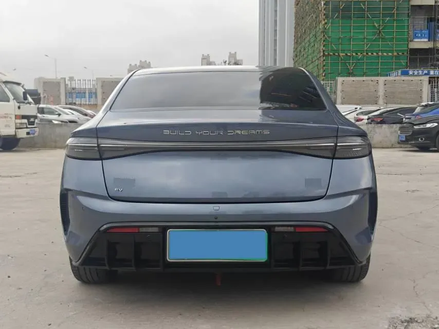 2022 AITO AITO M5 Range Extended 125HP REEV 40KWH,autocango,china used car exporter,china ev exporter,chinese used car exporter,chinese used ev exporter